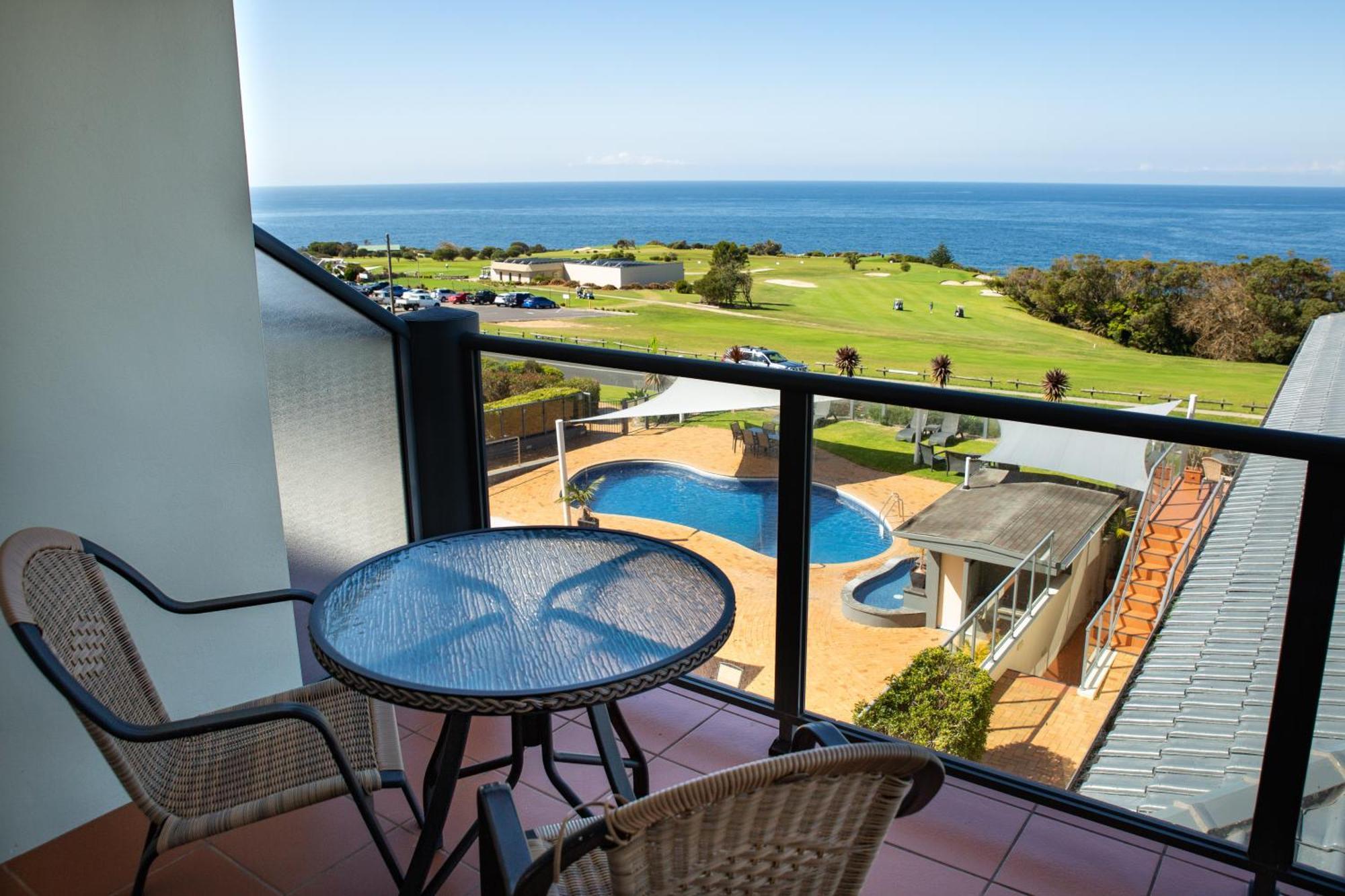 Amooran Oceanside Apartments And Motel Нарума Екстер'єр фото