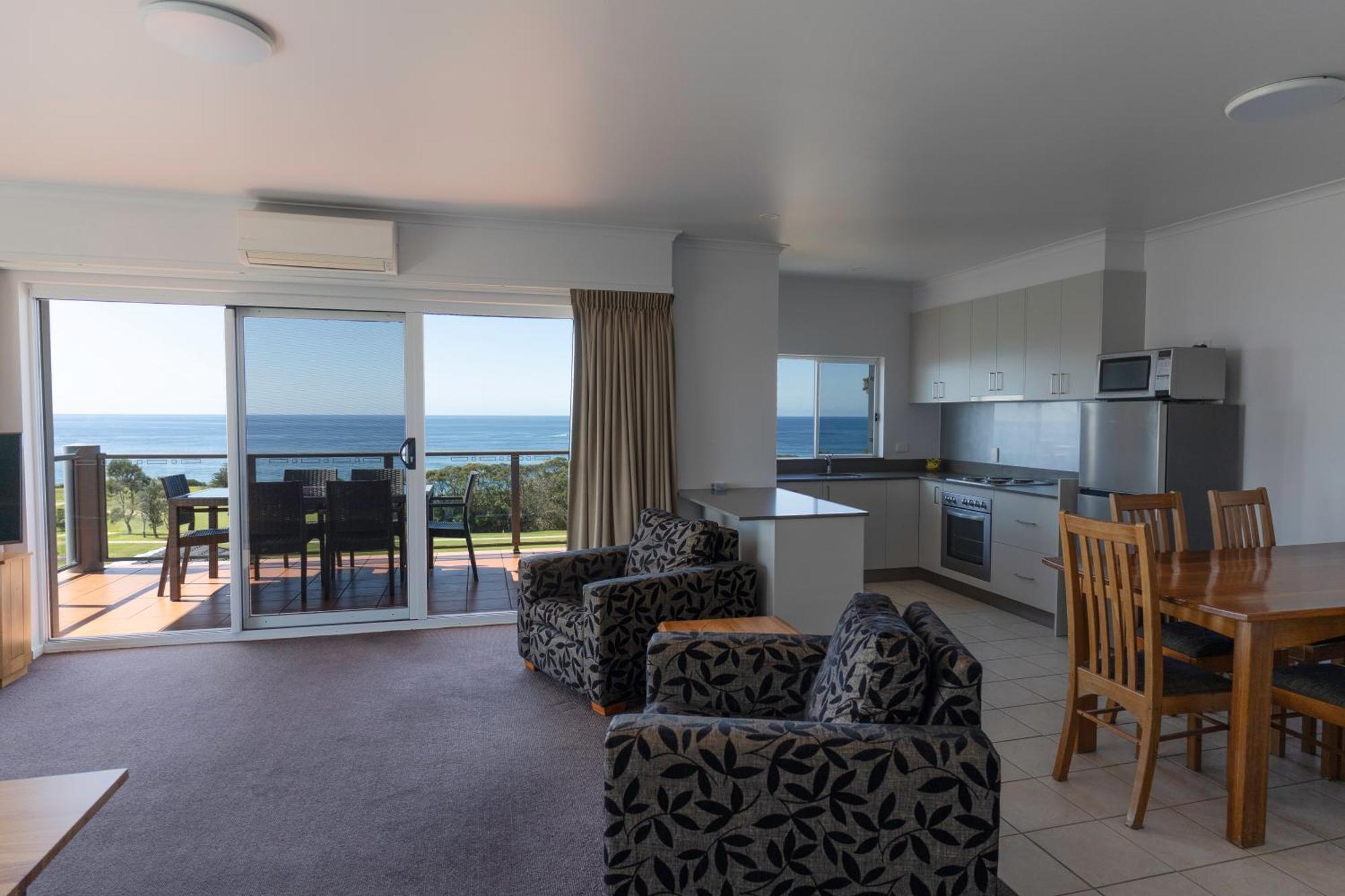 Amooran Oceanside Apartments And Motel Нарума Екстер'єр фото
