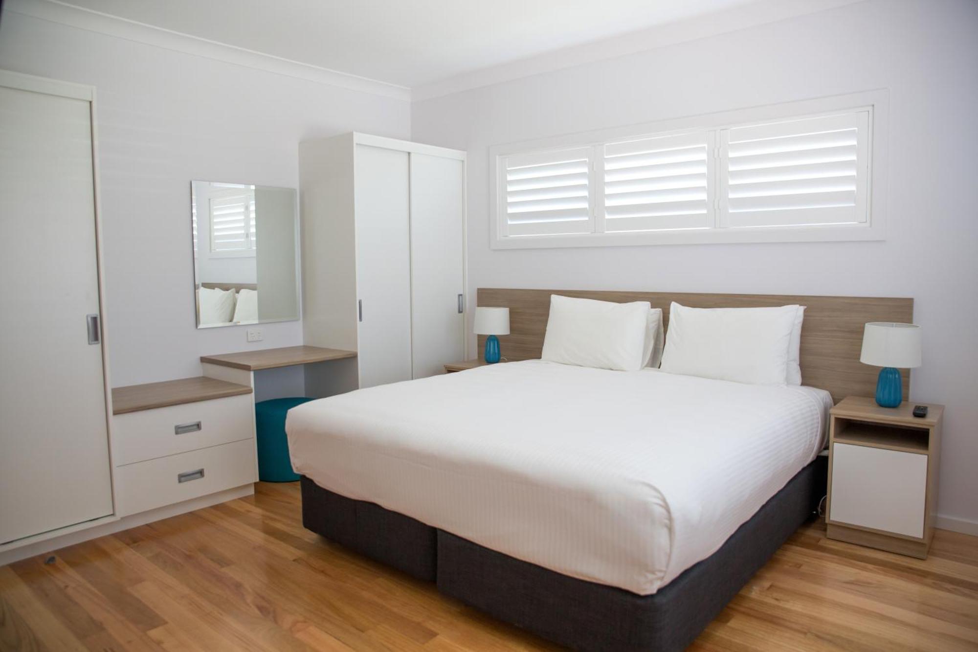 Amooran Oceanside Apartments And Motel Нарума Екстер'єр фото